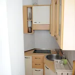 Apartma Lavela *