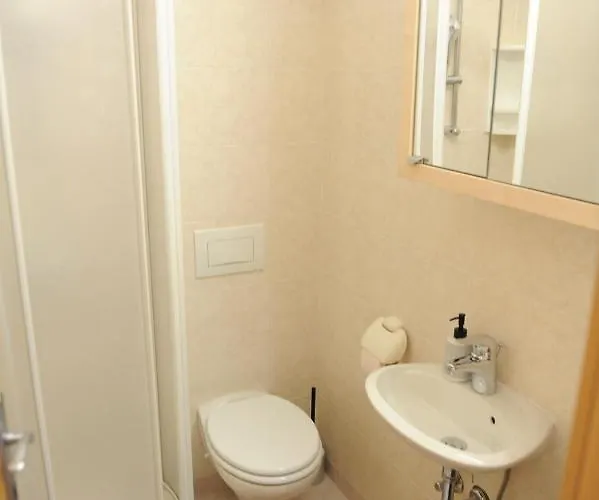 Apartma Lavela 이졸라